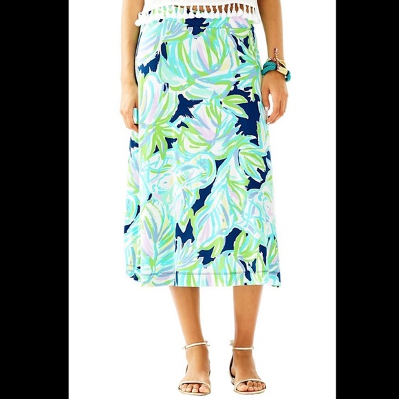 Lilly Pulitzer Dresses & Skirts - Lilly Pulitzer Printed Midi Skirt Sz S EUC
